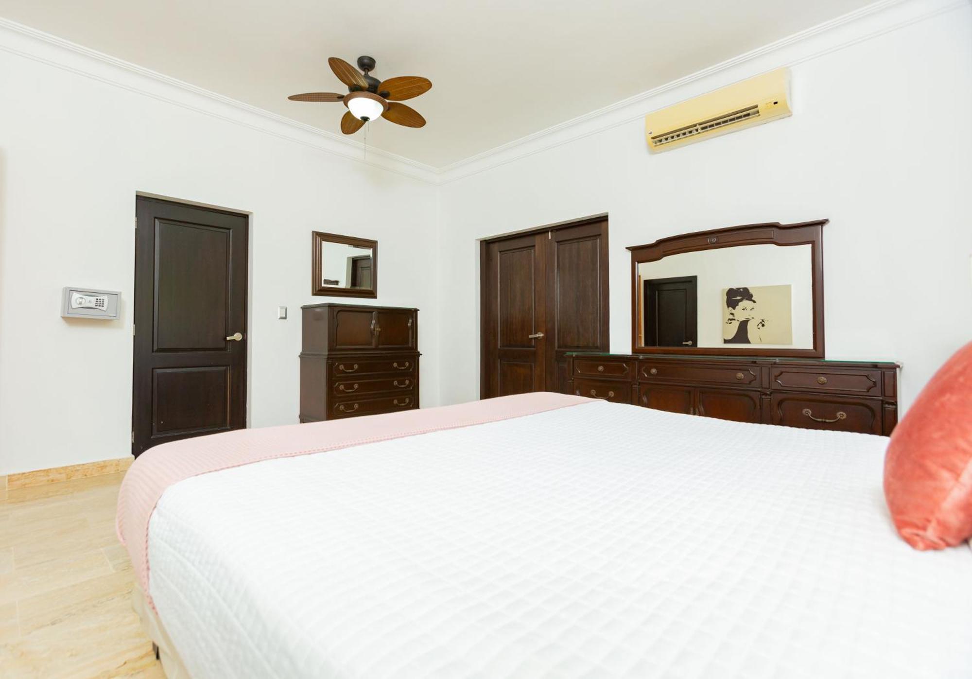 Suites At Grand Laguna Beach By Calisto Stays Sosúa Quarto foto
