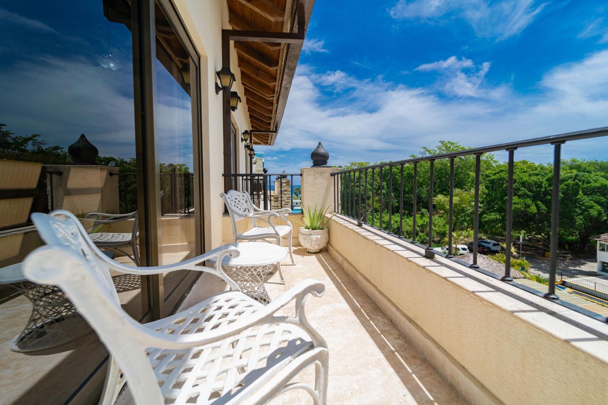Suites At Grand Laguna Beach By Calisto Stays Sosúa Quarto foto