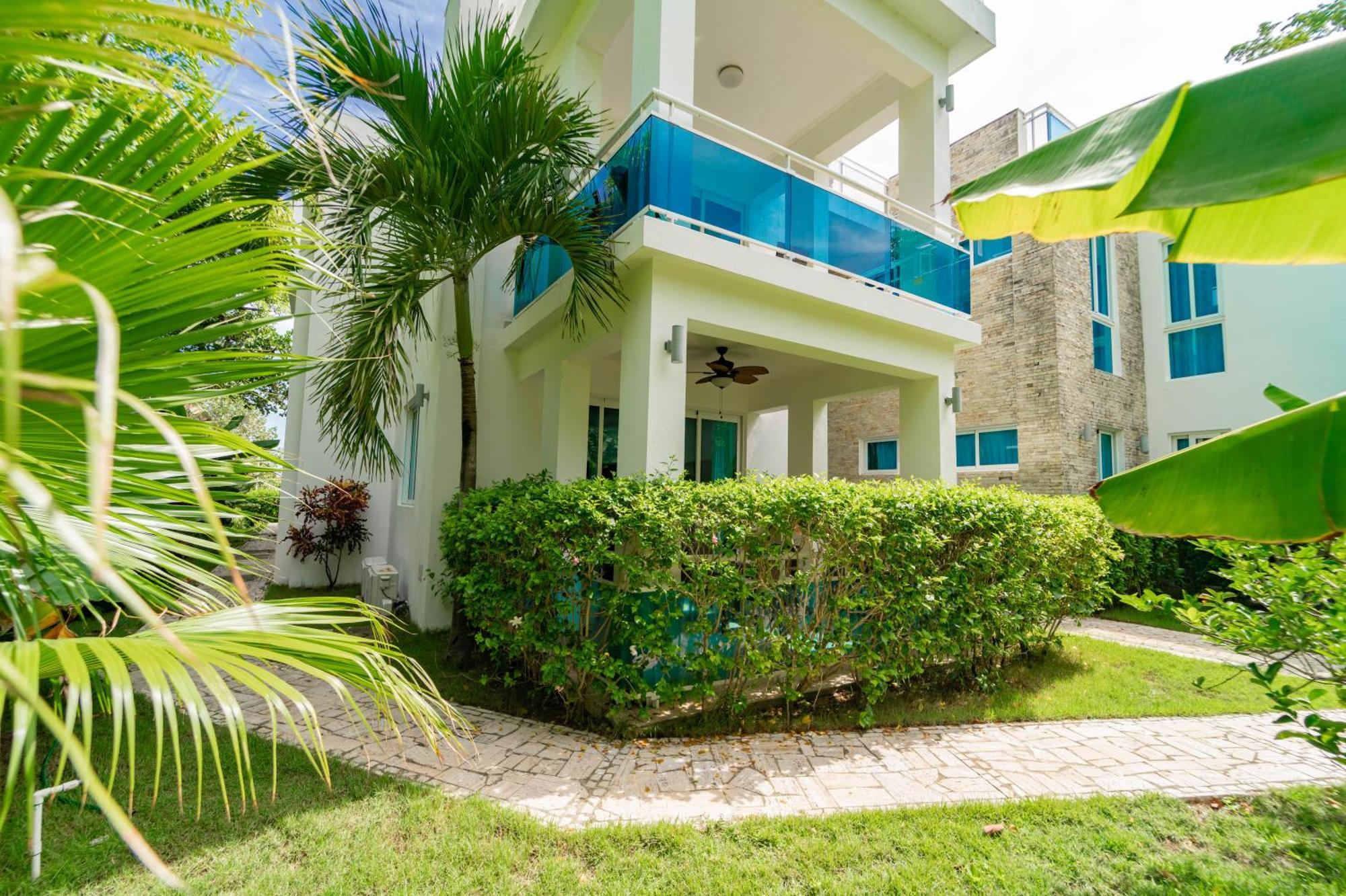 Suites At Grand Laguna Beach By Calisto Stays Sosúa Quarto foto